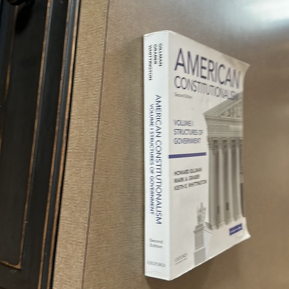 American constitutionalism, second edition. Volume one, structures of government - Picture 3 of 3